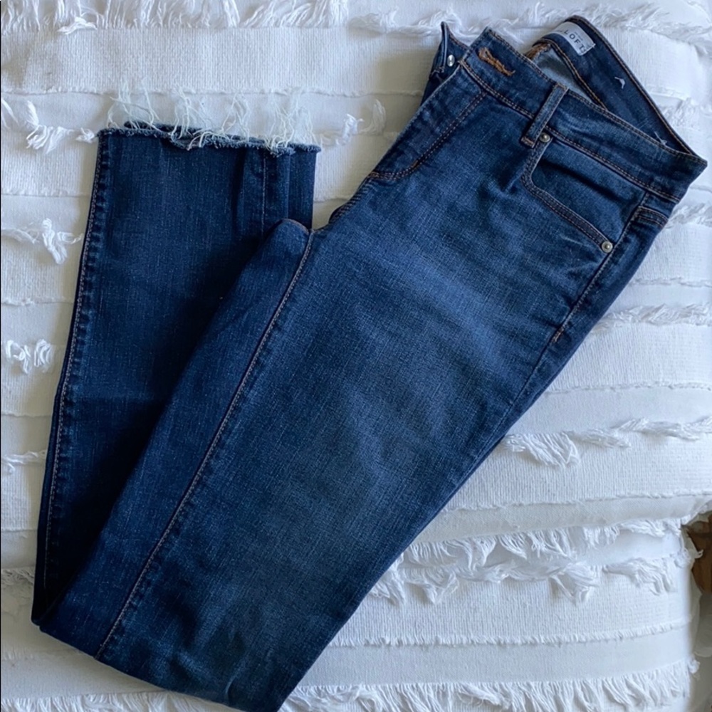 MODERN STRAIGHT DENIM